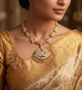 Divyoro - Gargantilla de Aleación de Cobre con Diseño de Pavo Real de Orissa, Chapada en Oro, Conjunto de Joyería Clásica para Mujer, Ideal para Bodas, Aniversarios y Compromisos - Product Image 3