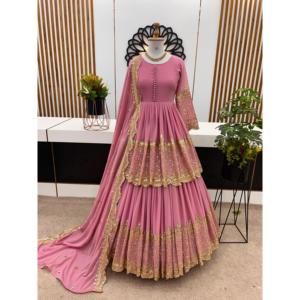 Ensemble de vêtements de fête pour femmes à la mode brodé haut bas et Dupatta avec travail de séquence - Product Image 5