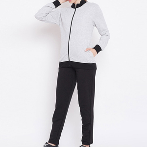Ensemble de survêtement moderne pour femme en molleton 100 % coton, haut à capuche à manches longues et pantalon de jogging assorti, tenue décontractée pour l'hiver - Product Image 2
