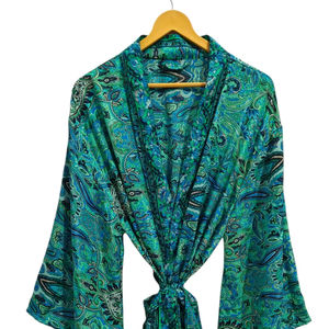 Kimono de seda Bridel con patchwork, túnica larga para cubrir el bikini, ropa de noche, hecho a mano, estilo vintage indio, kimono de sari de seda reciclada. - Product Image 1
