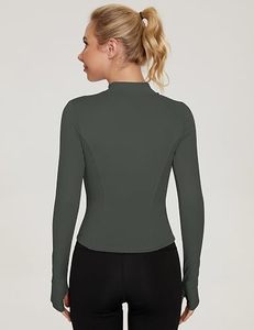 Haut de yoga pour femme vert olive à demi-zip, manches longues, respirant, en polyester et élasthanne, couleur unie, coupe ajustée, toutes saisons, vêtements de sport - Product Image 5