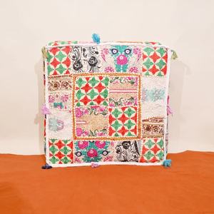 Patchwork Boho Floor Cojines Funda de cojín decorativa Sari Patchwork Cojín - Product Image 3