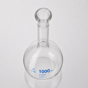 Frasco Volumétrico Calibrado de Alta Calidad de 1000 ml con Tapón de Polietileno, Clase A de Laboratorio, USP - Product Image 3