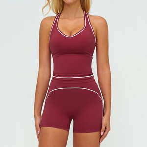 Conjunto Deportivo Ajustado, Camiseta sin Mangas y Pantalones Cortos, Ropa de Gimnasio de Alta Elasticidad para Mujer, Ropa Deportiva Funcional Premium - Product Image 3