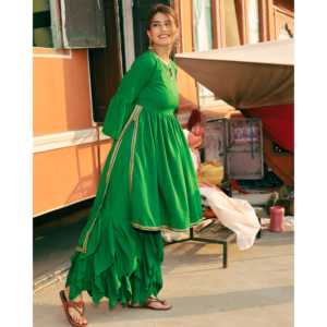 Ensemble Kurta vert frais en tissu mousseline taille XS - Product Image 4