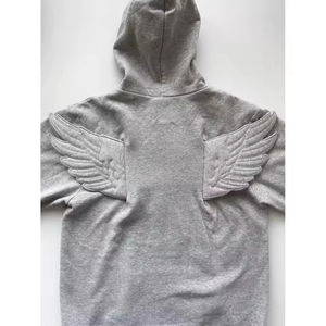Sweat-shirt à capuche unisexe surdimensionné avec broderie d'ailes d'ange grises, streetwear décontracté pour hommes et femmes - Product Image 1