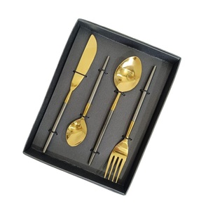 Accesorios de Comedor Premium, Juego de Cubiertos Desechables de Acero Inoxidable Dorado y Gris de 4 Piezas, Aptos para Lavavajillas, Sostenibles - Product Image 1