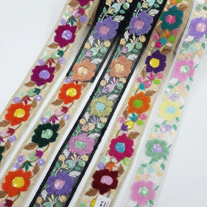 Dentelles brodées de qualité supérieure avec des motifs floraux, garnitures décoratives pour vêtements, artisanat, OEM, vente en gros, exportation - Product Image 1