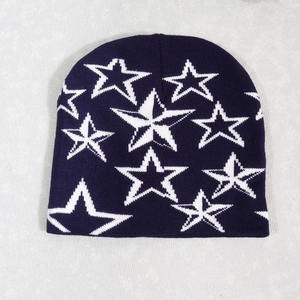 Gorro de Punto de Doble Cara con Estampado de Estrellas Pequeñas en Toda la Superficie, Casual y Versátil para Adultos - Product Image 1