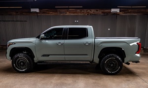 Listo para Enviar: Toyota Tundra Platinum TRD 2025 4x4 AWD, Título Limpio, Seminuevo - Product Image 6