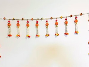 Guirnaldas Decorativas Tradicionales de Lujo para Puertas, con Perlas Artificiales y Pompones, para la Festividad Diwali India - Product Image 3