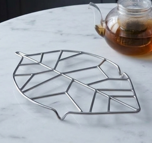 Sous-plat Moderne en Acier Inoxydable en Forme de Feuille, Support Anti-Chaleur pour Casseroles, Protection Thermique pour Table à Manger - Product Image 1