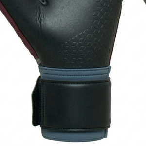 Guantes de Portero de Fútbol de Alto Rendimiento Diseñados con Superficie de Agarre Fuerte, Costuras Reforzadas y Cierre de Muñeca Ajustable - Product Image 2