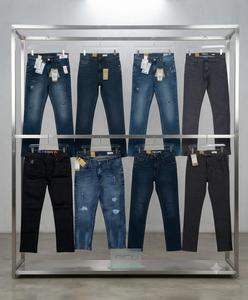 Stockify MultiBrands Jeans en coton pour homme, coupe classique, denim bleu, vêtements décontractés pour un style au quotidien, West Bengal - Product Image 2