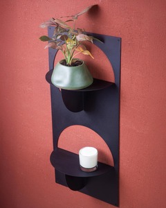 Étagère murale moderne à double niveau en métal noir avec revêtement en poudre, étagère flottante minimaliste pour le rangement dans le salon - Product Image 3