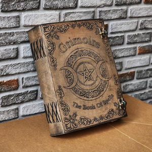 Libro de hechizos de cuero repujado a mano Al-Amir, libro de sombras, cuaderno de bocetos de la artesanía mágica de Rajastán - Product Image 5