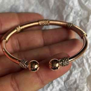 Brazalete de Cobre Martillado de Último Diseño, Brazalete de Cobre Hecho a Mano, Brazalete de Cobre Puro Sólido a Precio de Mayoreo - Product Image 2