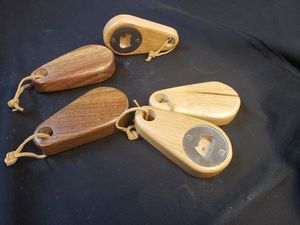 Ouvre-bouteille en bois avec poignée en bois, ouvre-boîte en acier inoxydable, logo personnalisé pour la bière - Product Image 4