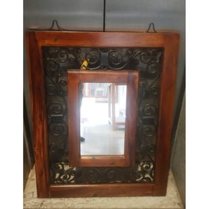 Sheesham Wood Wall <b>Mirror</b> Wholesale - Handcrafted Wooden <b>Mirror</b> - Product Image 1