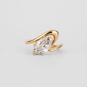 Anillo de compromiso Art Deco con diamante marquesa de 1.5 CT cultivado en laboratorio, oro amarillo macizo de 14K, banda ondulada de 6 puntas de 1.8MM - Product Image 3