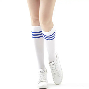 Tenue de cheerleading personnalisée avec logo pour filles – Ensemble uniforme scolaire haut de gamme pour équipes de cheerleading et spectacles événementiels - Product Image 6