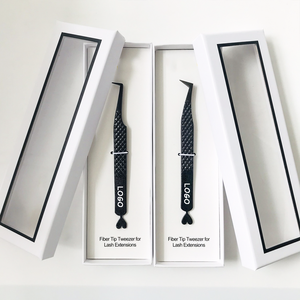 Pince à épiler chirurgicale Ovexa à pointe en fibre, en acier inoxydable, lisse, 10 mm, outils durables de précision pour extensions de cils avec une prise parfaite - Product Image 1