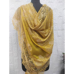 Étole élégante en fine laine avec dentelle brillante 70x200 cm – Qualité supérieure, légère, douce et chaude – Châle de créateur pour femme – En stock - Product Image 2