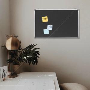 Tablero de anuncios de tela de terciopelo negro con marco de aluminio de 45x60 cm, logotipo personalizado - Product Image 6