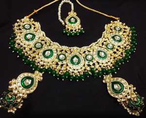 Indian Classic Women's Choker Wedding Engagement Anniversary Party Green Traditional Crystal Kundan Faux Pearl Alloy Gold <b>Gift</b> - Product Image 2