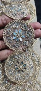 Encaje de red dorado de diseñador con bordado de espejo para adornos de encaje de red para sari, lehenga, blusas y decoración de prendas nupciales - Product Image 2