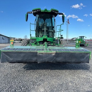2023 W260R Windrower Équipement Premium Prêt à l'Exportation - Product Image 1