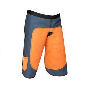 Pantalones de equitación de cuero personalizables con protección reforzada y cintura con hebilla para equitación inglesa y trabajo. - Product Image 1