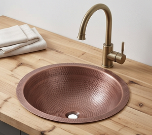 Évier de cuisine rond en cuivre fait main, simple bac, finition mate, design rustique, installation sur plan. - Product Image 5