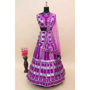 Lehenga-choli ชุดปาร์ตี้ออกแบบโดยดีไซเนอร์สำหรับผู้หญิงหรูหราและมีสไตล์ - Product Image 2