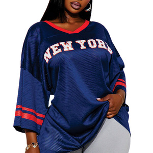 Maillot de football américain personnalisé pour femme en polyester respirant bleu, col en V oversize, style streetwear, production en gros sur mesure - Product Image 1