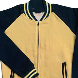 เสื้อแจ็คเก็ตฟลีซพรีเมียม APA รุ่น Old Gold Varsity |    เสื้อแจ็คเก็ตบอมเบอร์สำหรับสมาคมนักศึกษา |   ไอซ์ โคลด์ เชนิลล์ ชุดยูนิฟอร์มสไตล์กรีกสำหรับมหาวิทยาลัย - Product Image 4