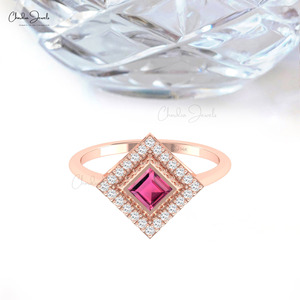 Vendeur Vérifié Bague de Mariage en Or Fin 14 carats avec Diamant et Tourmaline Rose Taille Carrée 4mm, Bague Halo, Bijoux de Mariée Personnalisés - Product Image 1