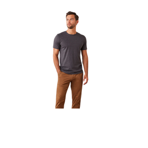 เสื้อยืดคอกลมแขนสั้นสีเทาเข้มสำหรับผู้ชาย ผ้าฝ้าย 100% ทรงปกติ สวมใส่สบาย สีพื้น ผ้าเจอร์ซีย์ถัก - Product Image 3