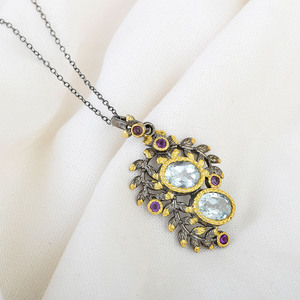 Nuevo Collar con Colgante de Hoja de Plata de Ley 925 Chapado en Oro con Gema de Amatista y Topacio Azul, Engaste de Bisel y Diseño de Planta - Product Image 3