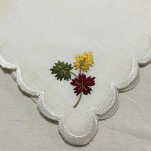 Serviette de table carrée classique en lin brodée sur mesure, bord festonné, pour événements à domicile, avion, mariage - Product Image 2