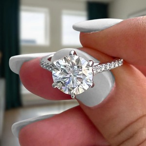 แหวนเพชรทรงกลมเจียระไนแบบบริลเลียนท์ น้ำหนัก 2 กะรัต ทองคำแท้ 14K ของขวัญสำหรับงานหมั้นและงานแต่งงาน ได้รับการรับรองจาก IGI - Product Image 2