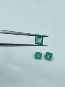 Esmeralda Verde Natural, Corte Cojín, 0.94 Quilates, 4MM, para Joyería - Product Image 3