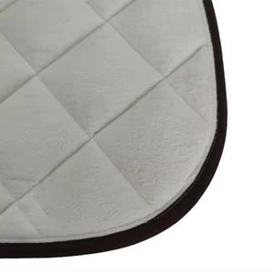 Nouvel arrivage : Tapis de selle de dressage sportif pour l'équitation avec bordure triple passepoilée, tapis de selle de dressage équestre aux couleurs personnalisées - Product Image 5