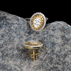 Pendientes de Oro Amarillo Sólido de 14k con Diamantes Naturales en Forma Ovalada y Halo, Joyas Memoria, Venta al Por Mayor - Product Image 4