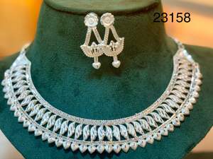 Nouvelle collection MOLL JEWELLERS : Parure florale tendance en alliage plaqué or 24 carats avec zircon, collier et boucles d'oreilles, cadeau de mariage pour femme - Product Image 3