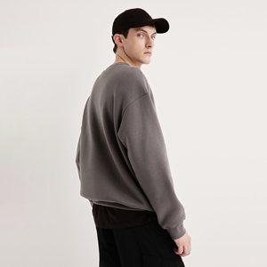 เสื้อฮู้ดผู้ชายคอกลมโอเวอร์ไซส์ผ้าฟลีซ 400 กรัม พิมพ์ลายโลโก้ตามสั่ง สีพื้น ปักลาย 3 มิติ ย้อมสีแบบ Tie-Dye สำหรับฤดูหนาวและฤดูใบไม้ร่วง - Product Image 3