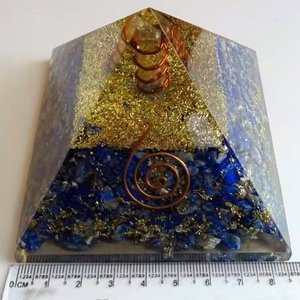 Pirámide de Orgón Ecológica Hecha a Mano con Cristal de Lapislázuli, para Meditación, Protección EMF, Navidad, Gujarat - Product Image 3