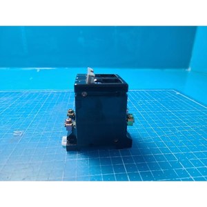 Protector de circuito Fuji CP32D CP32D 7A usado como pieza de repuesto para equipos semiconductores antiguos - Product Image 6