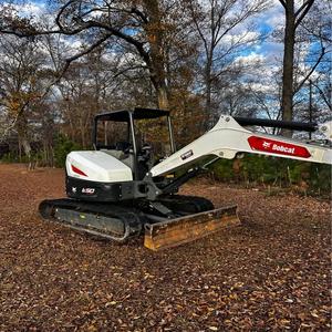 Miniexcavadora Bobcat E50, maquinaria de construcción compacta, resistente y duradera, equipo confiable para excavación, apertura de zanjas y carga. - Product Image 5