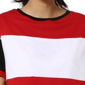 Camiseta de Cuello Redondo para Mujer, Diseño de Bloques de Color, Manga Corta, Corte Holgado, Informal, de Algodón Jersey, con Rayas Rojas, Blancas y Negras - Product Image 4